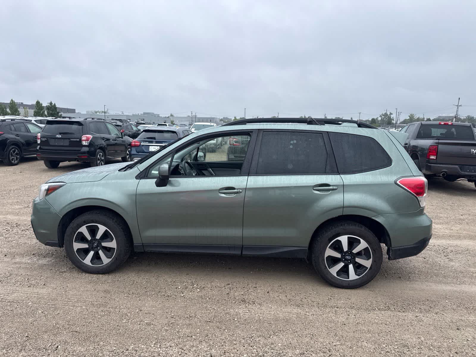 Used 2018 Subaru Forester 2.5i Premium w/ All-Weather Package AWD/4WD image 12