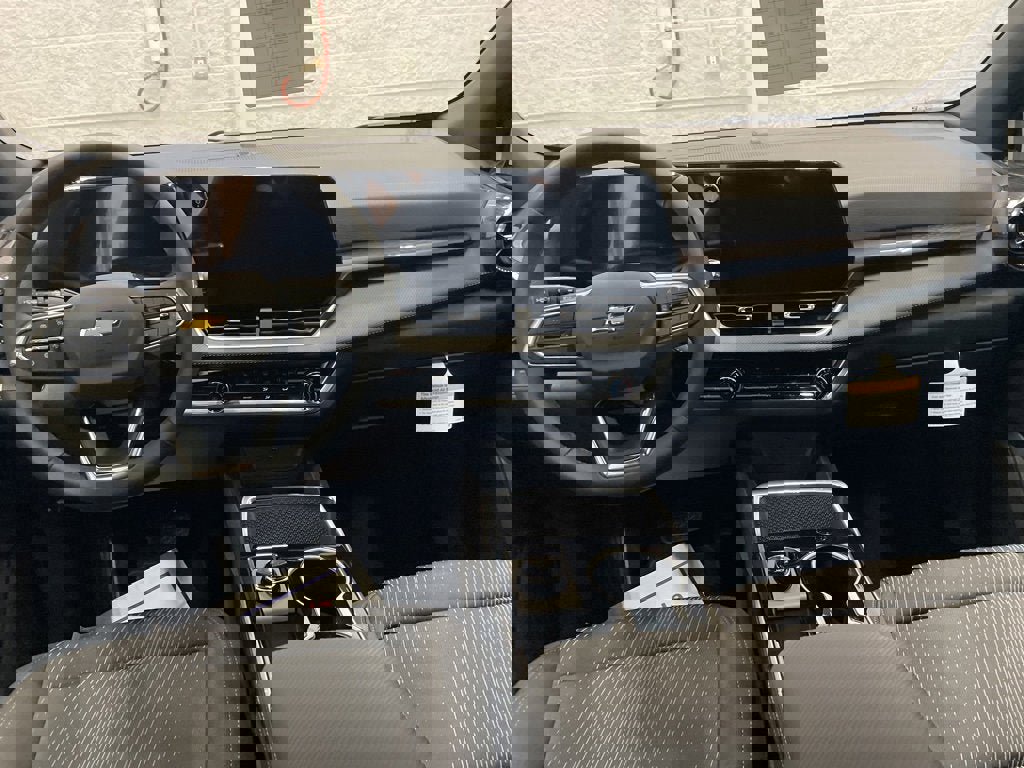 New 2026 Chevrolet Equinox LT w/ Safety and Technology Package image 11