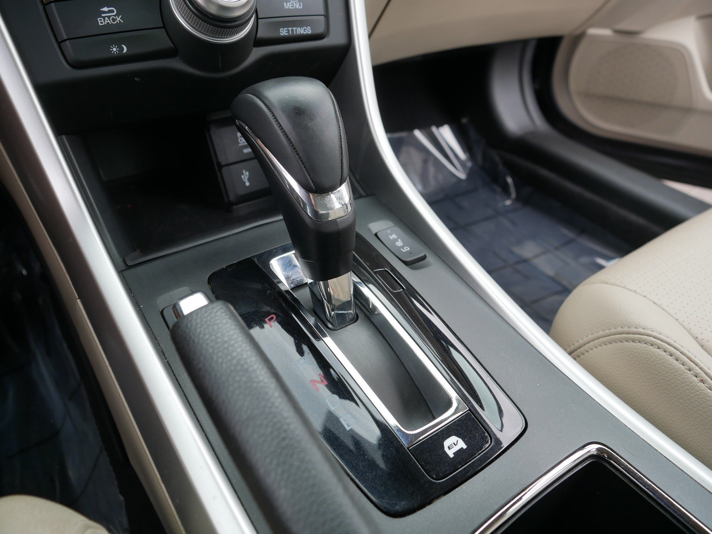 Used 2015 Honda Accord Touring image 33