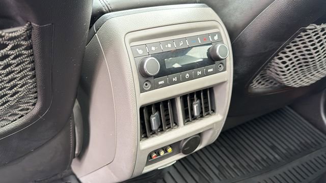 Used 2010 Cadillac SRX Premium image 24