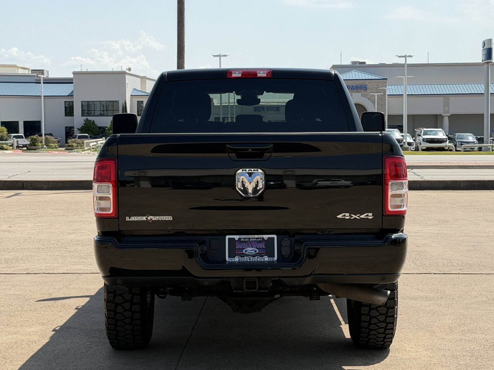 Used 2024 RAM 2500 Lone Star w/ Sport Appearance Package AWD/4WD image 5