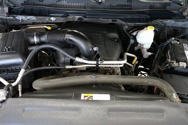 Used 2013 RAM 1500 Classic SLT w/ Premium Display Pkg image 40