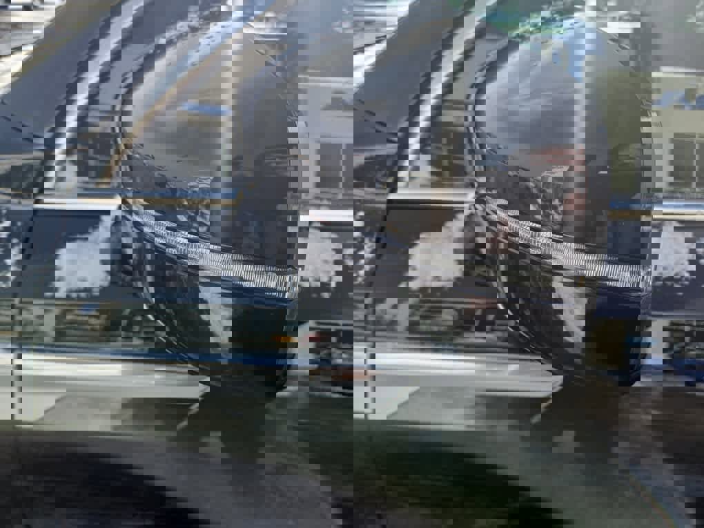 Used 2024 Kia Sorento S image 13