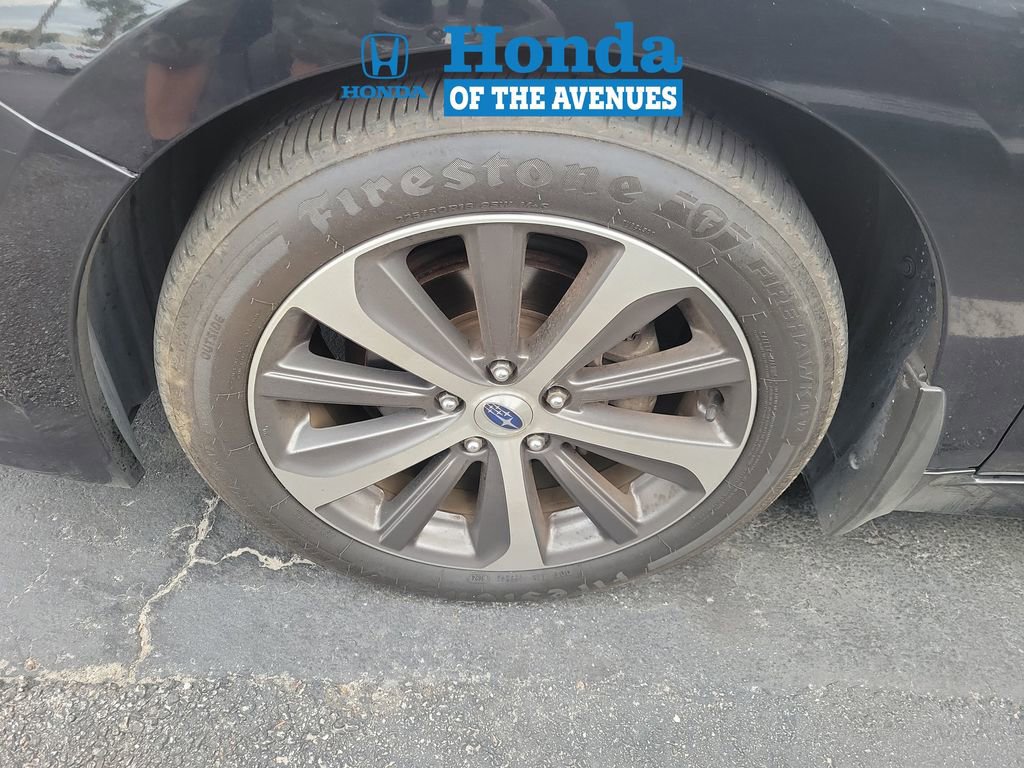 Used 2017 Subaru Legacy 2.5i Limited AWD/4WD image 4