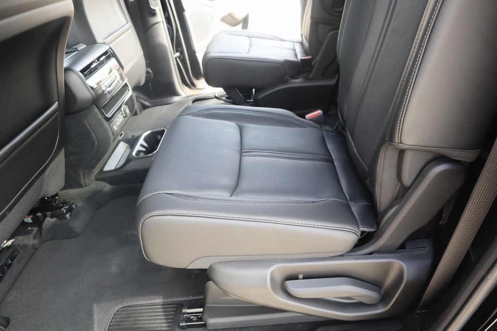 New 2025 Jeep Wagoneer L Series II image 13