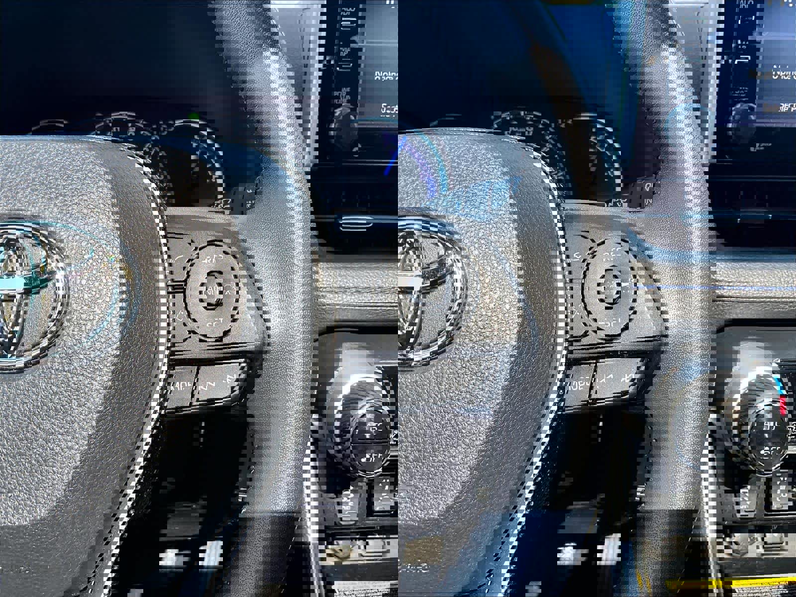 Used 2020 Toyota RAV4 XSE image 24