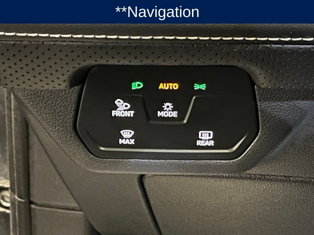 Certified 2025 Volkswagen Atlas SEL Premium R-Line AWD/4WD image 17
