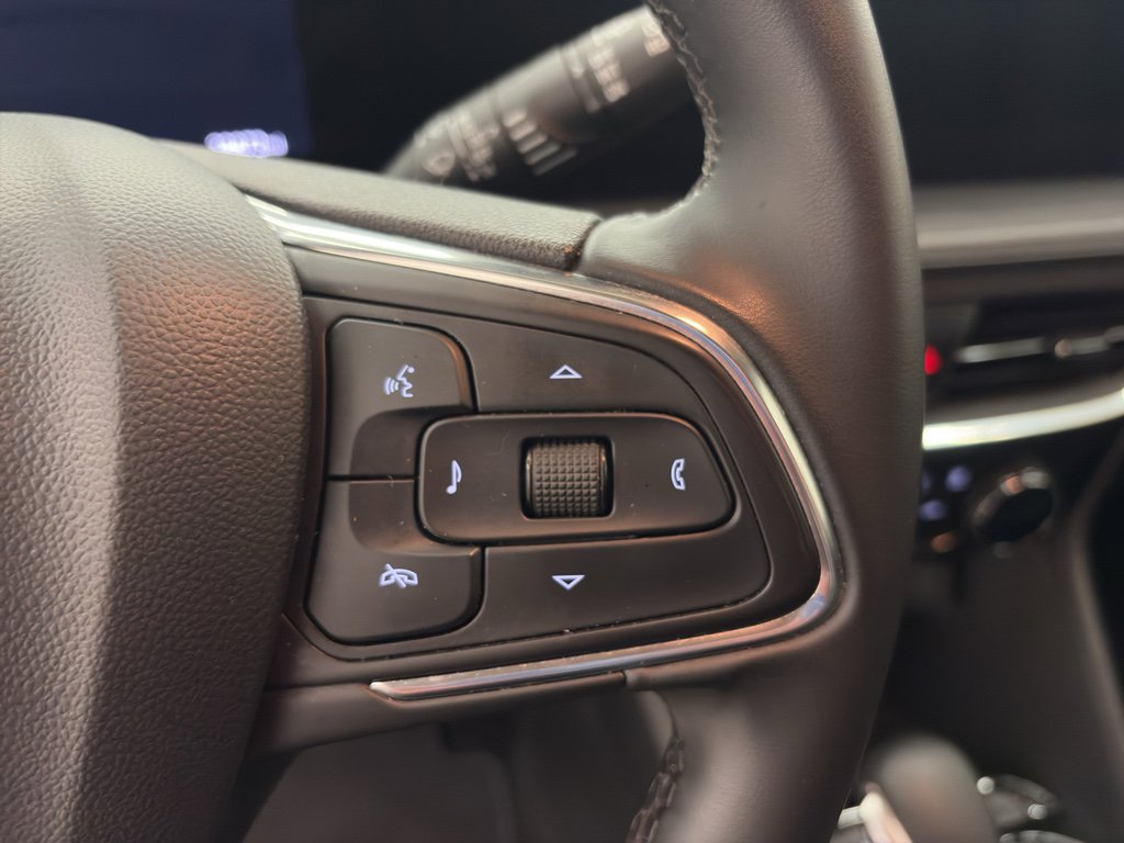 Used 2024 Buick Encore GX Sport Touring image 24