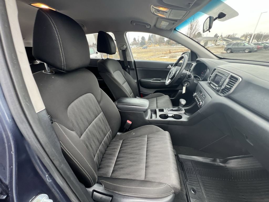 Used 2017 Kia Sportage LX w/ Option Group 012 image 26