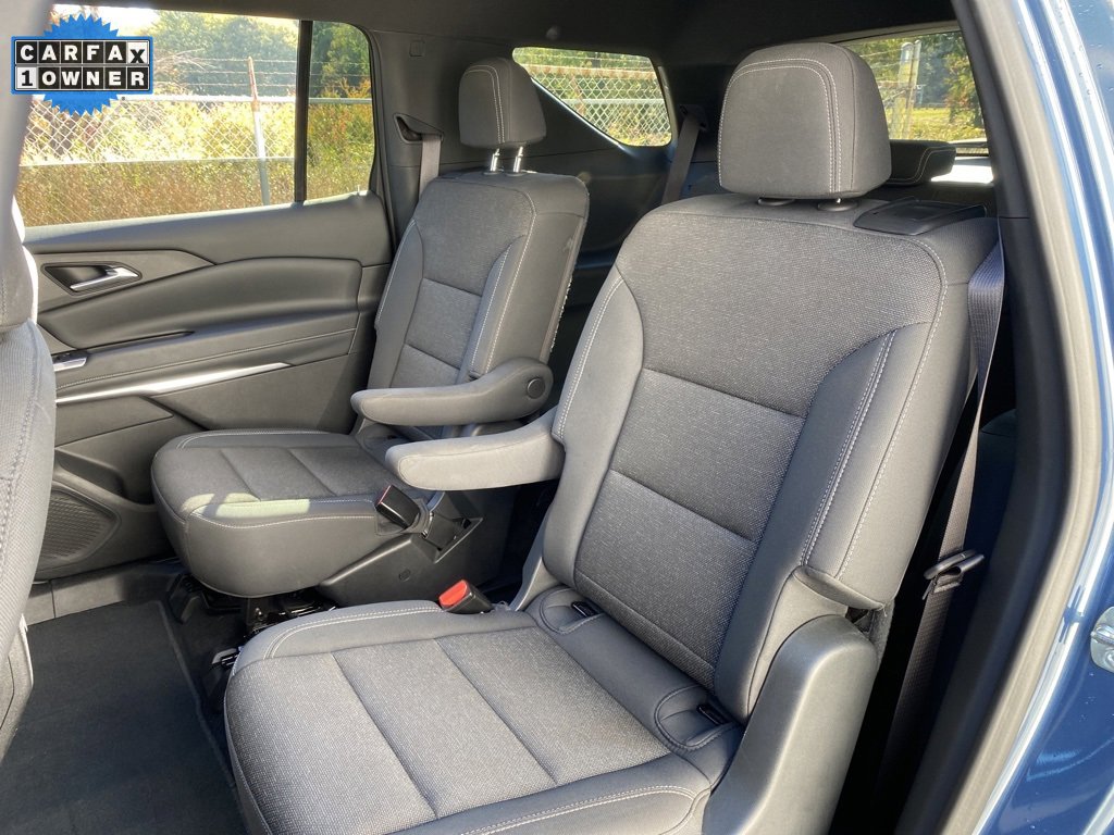 Used 2025 Chevrolet Traverse LT image 21