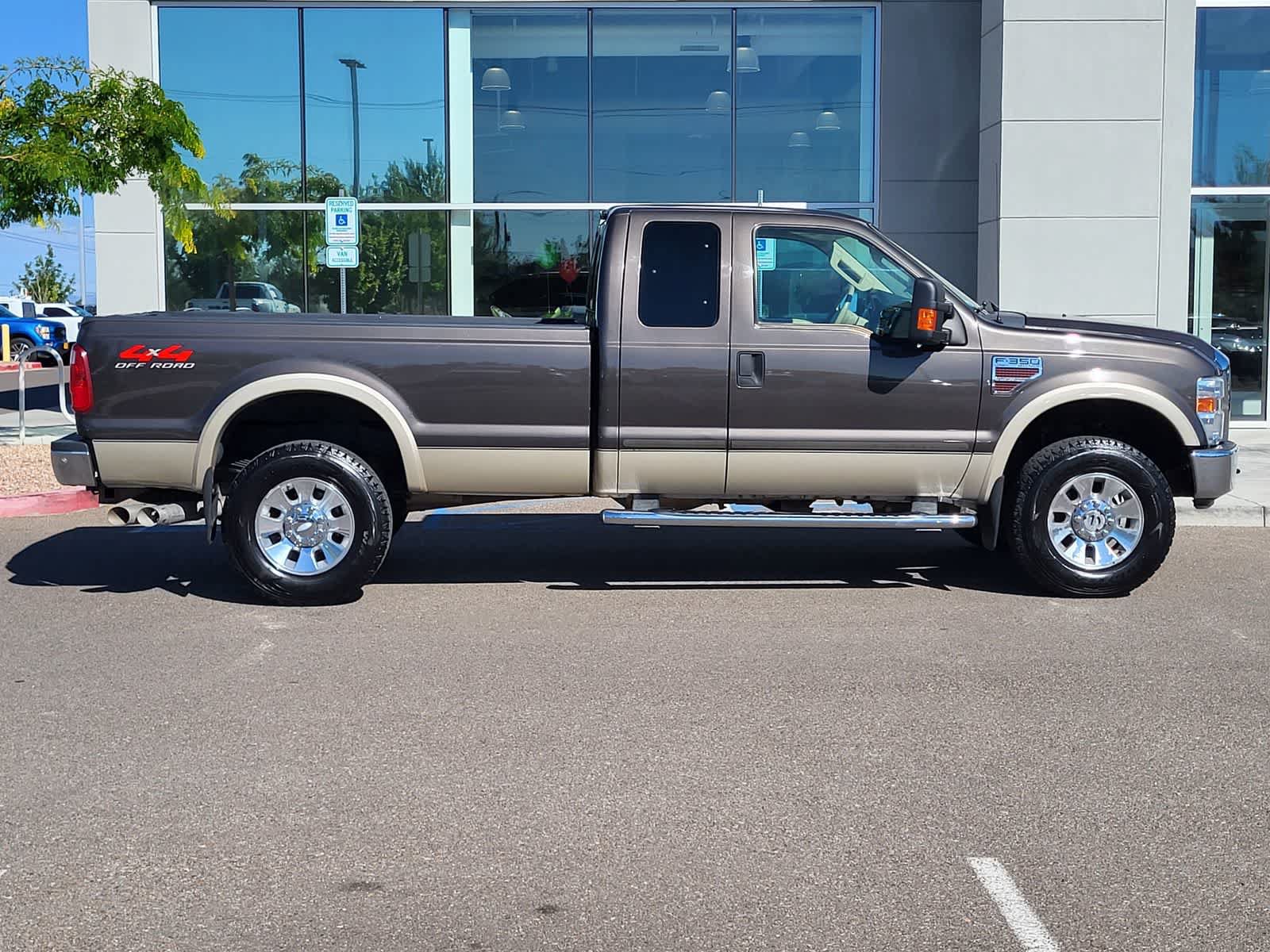 Used 2008 Ford F350 Lariat AWD/4WD image 4