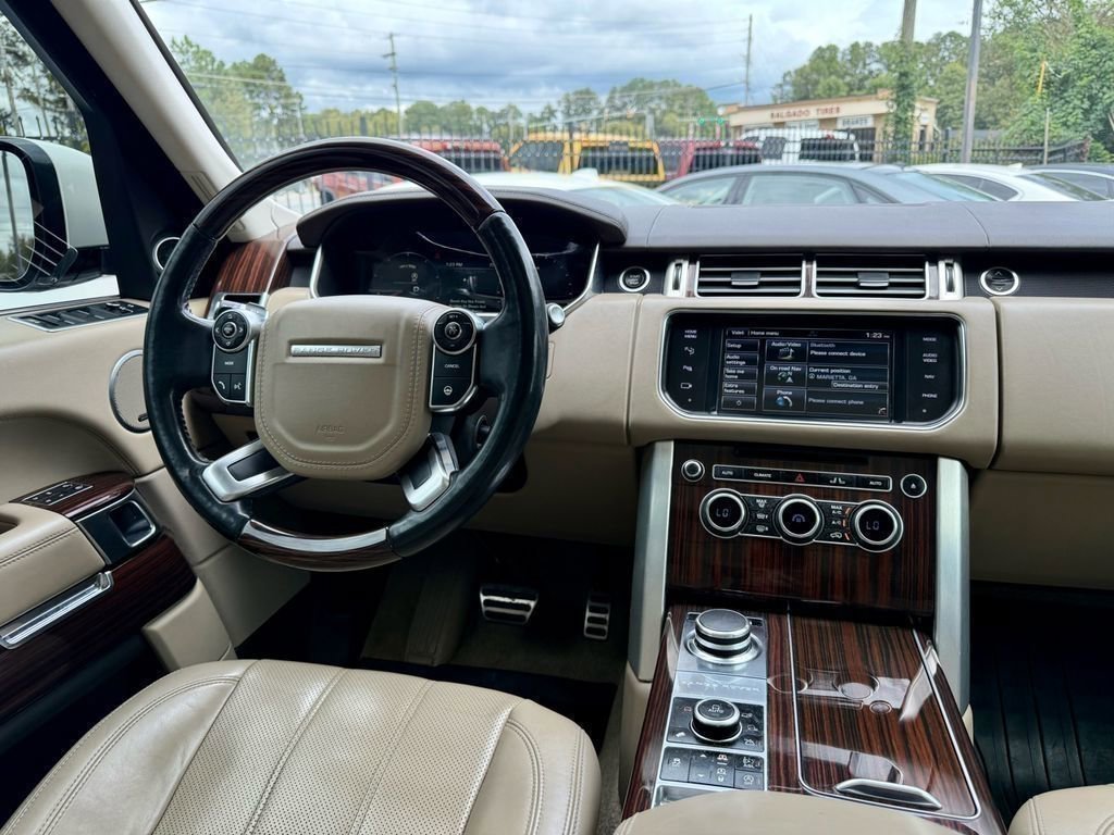Used 2014 Land Rover Range Rover Supercharged image 16