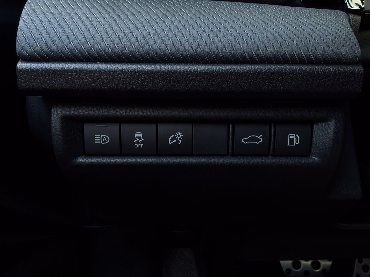 New 2026 Toyota Camry SE FWD image 22