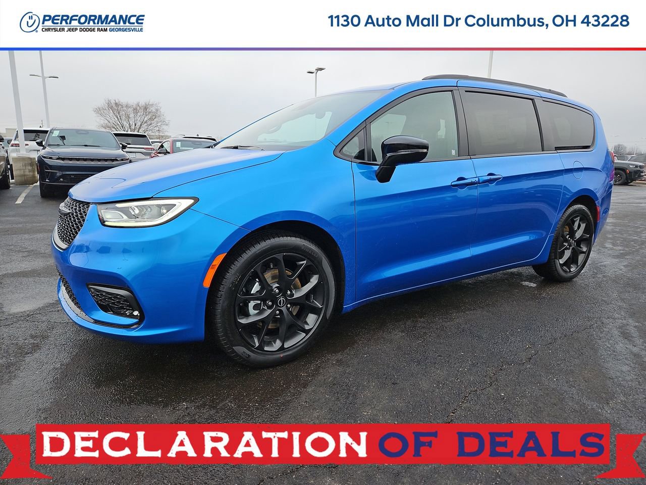 New 2026 Chrysler Pacifica Select w/ S Appearance Package FWD image 3