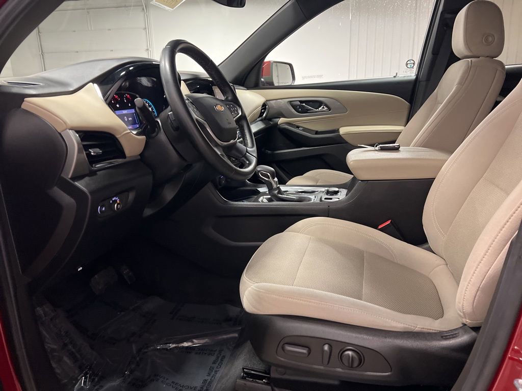 Certified 2023 Chevrolet Traverse LT image 11