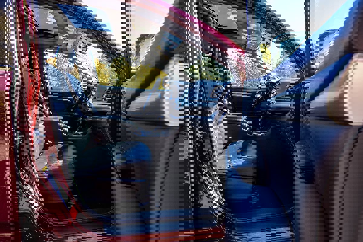 Used 2015 Toyota Highlander XLE image 17