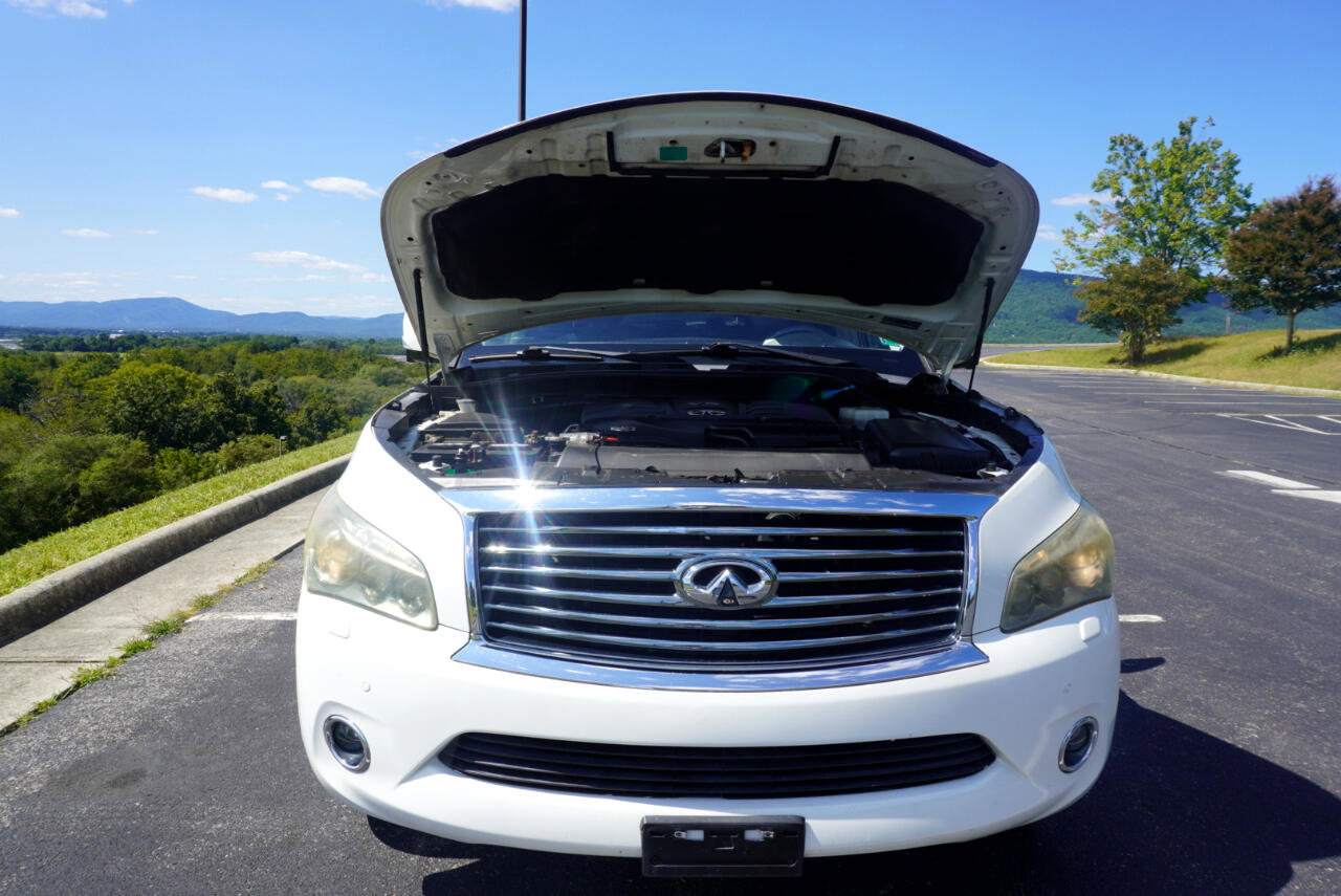 Used 2011 INFINITI QX56 4WD w/ Deluxe Touring Pkg image 38