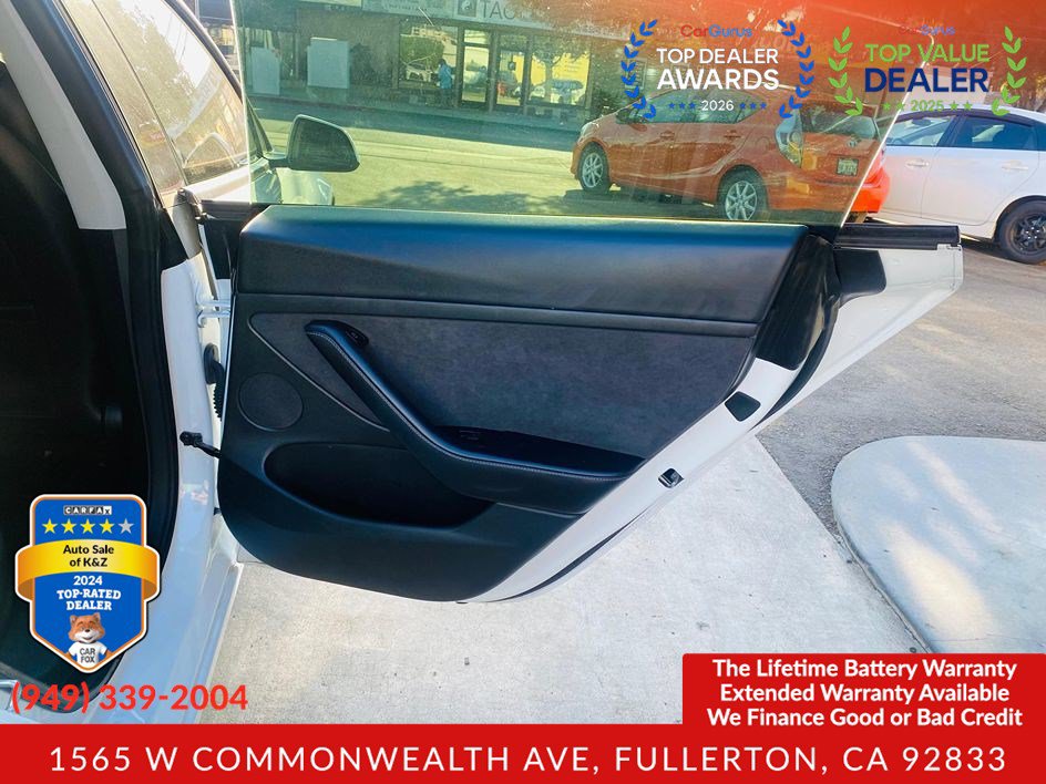Used 2022 Tesla Model 3 Long Range AWD/4WD image 25