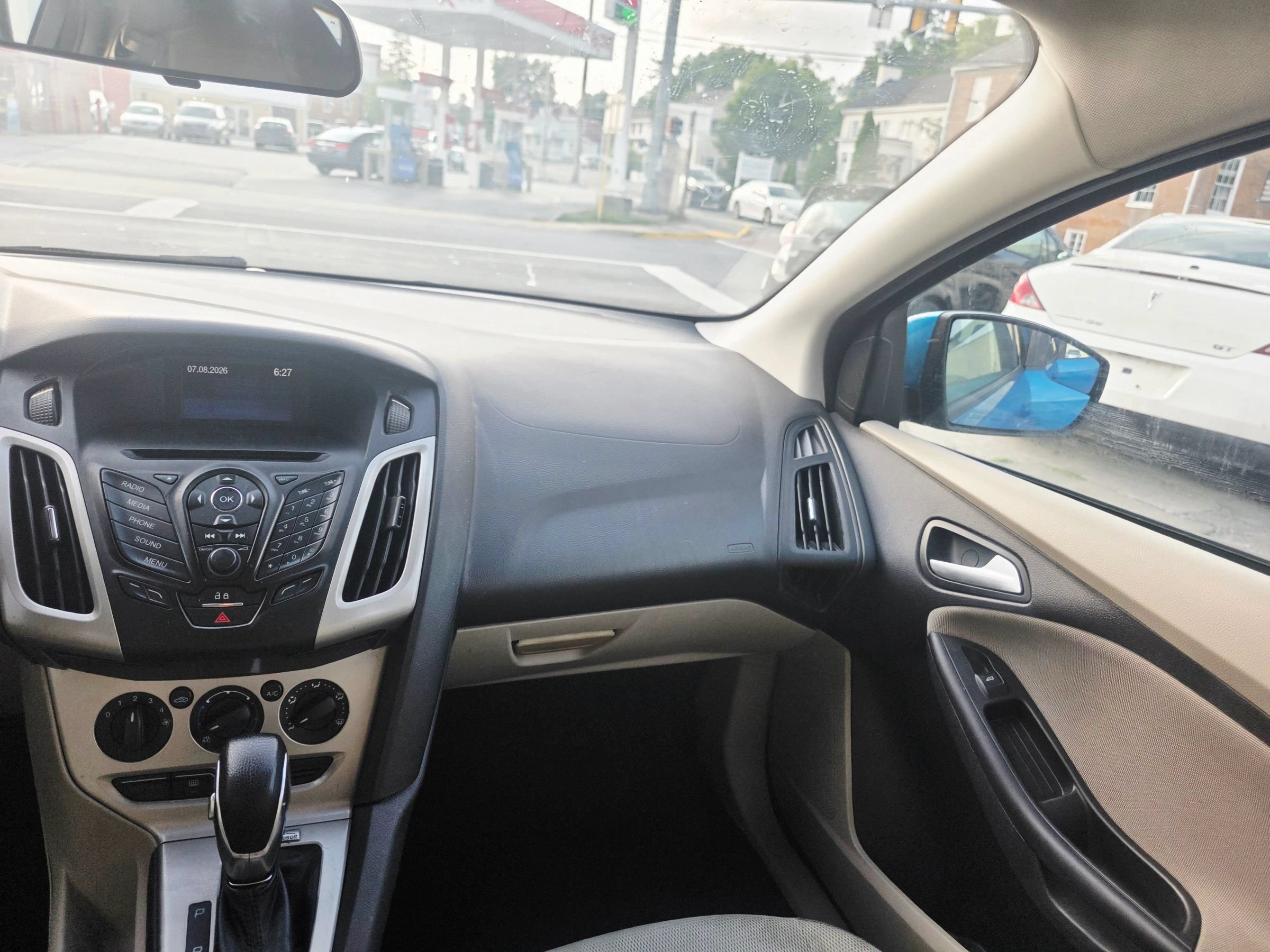 Used 2013 Ford Focus SE FWD image 17