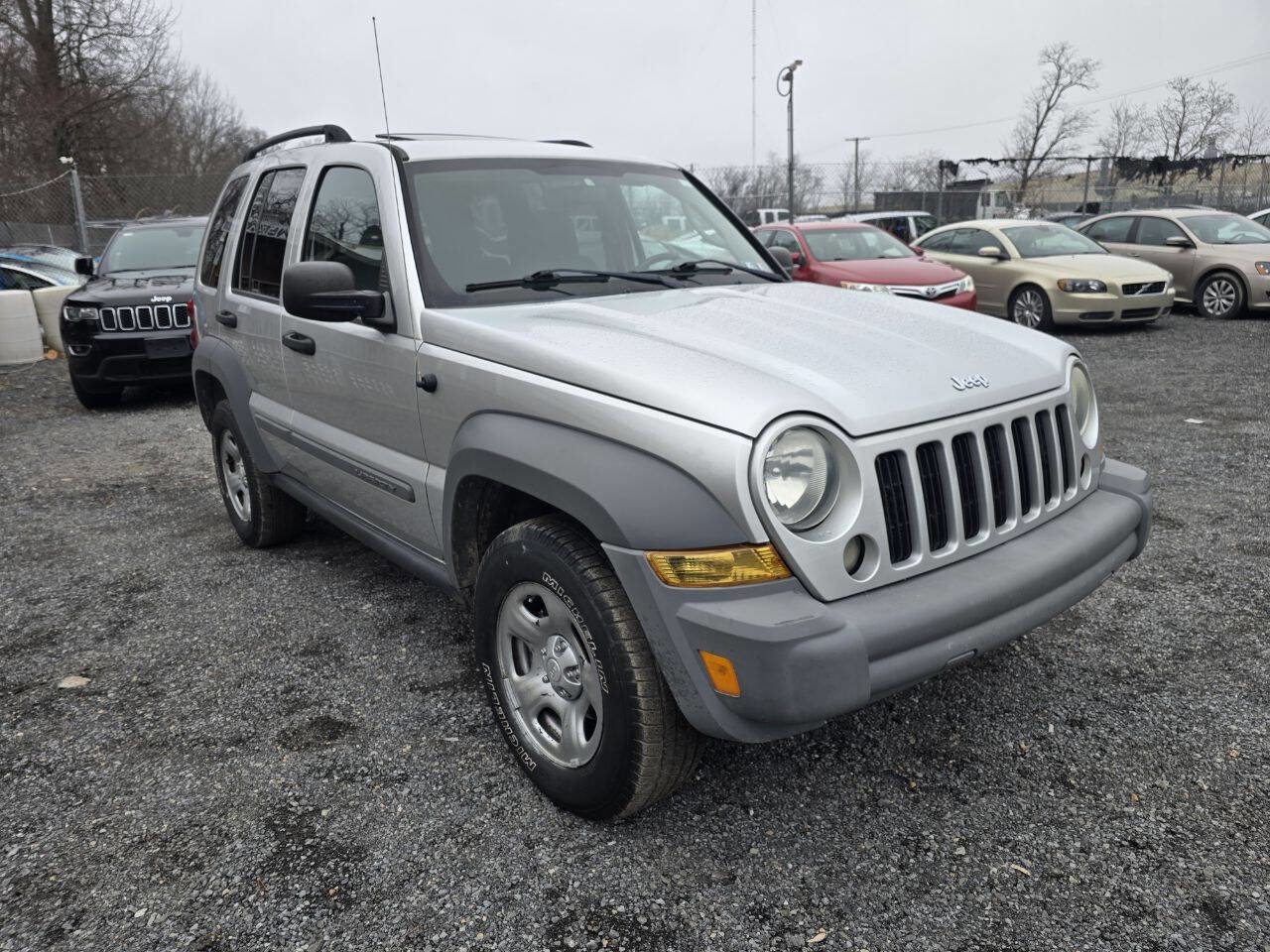 Used 2005 Jeep Liberty Sport image 7