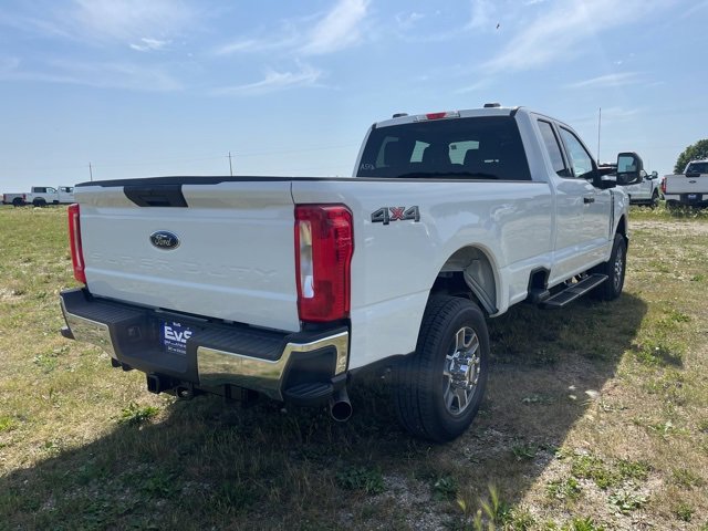 New 2025 Ford F350 XLT image 8
