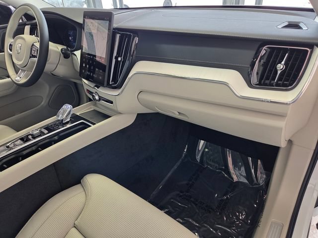 New 2026 Volvo XC60 B5 Ultra w/ Protection Package Premier AWD/4WD image 15