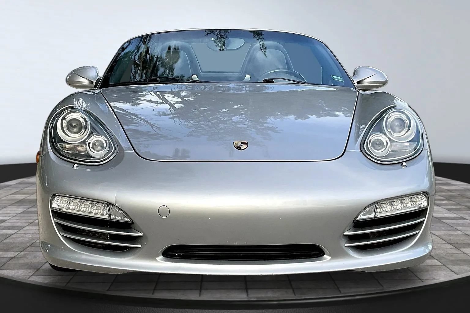 Used 2011 Porsche Boxster RWD image 2