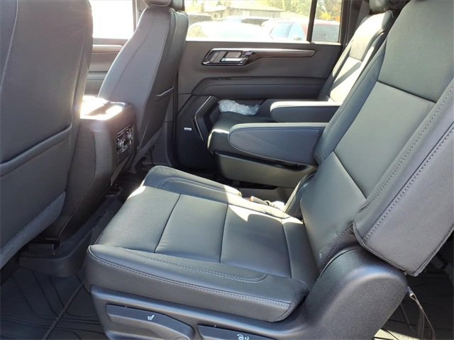 New 2026 Chevrolet Suburban LT w/ Comfort Package image 8