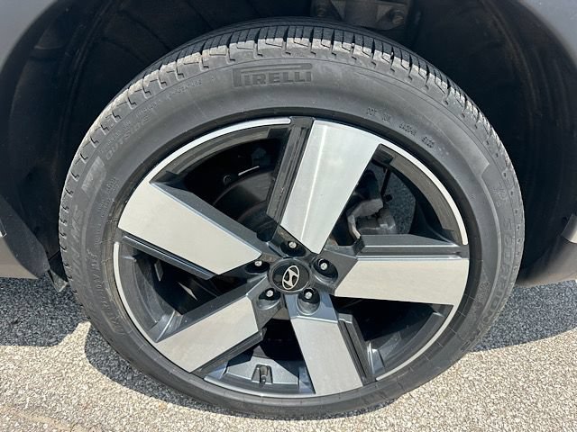 Used 2024 Hyundai Santa Fe Limited AWD/4WD image 31