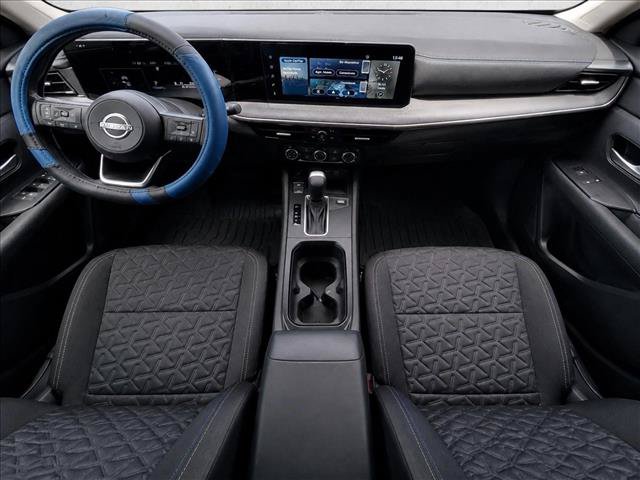 Used 2025 Nissan Kicks SV FWD image 17