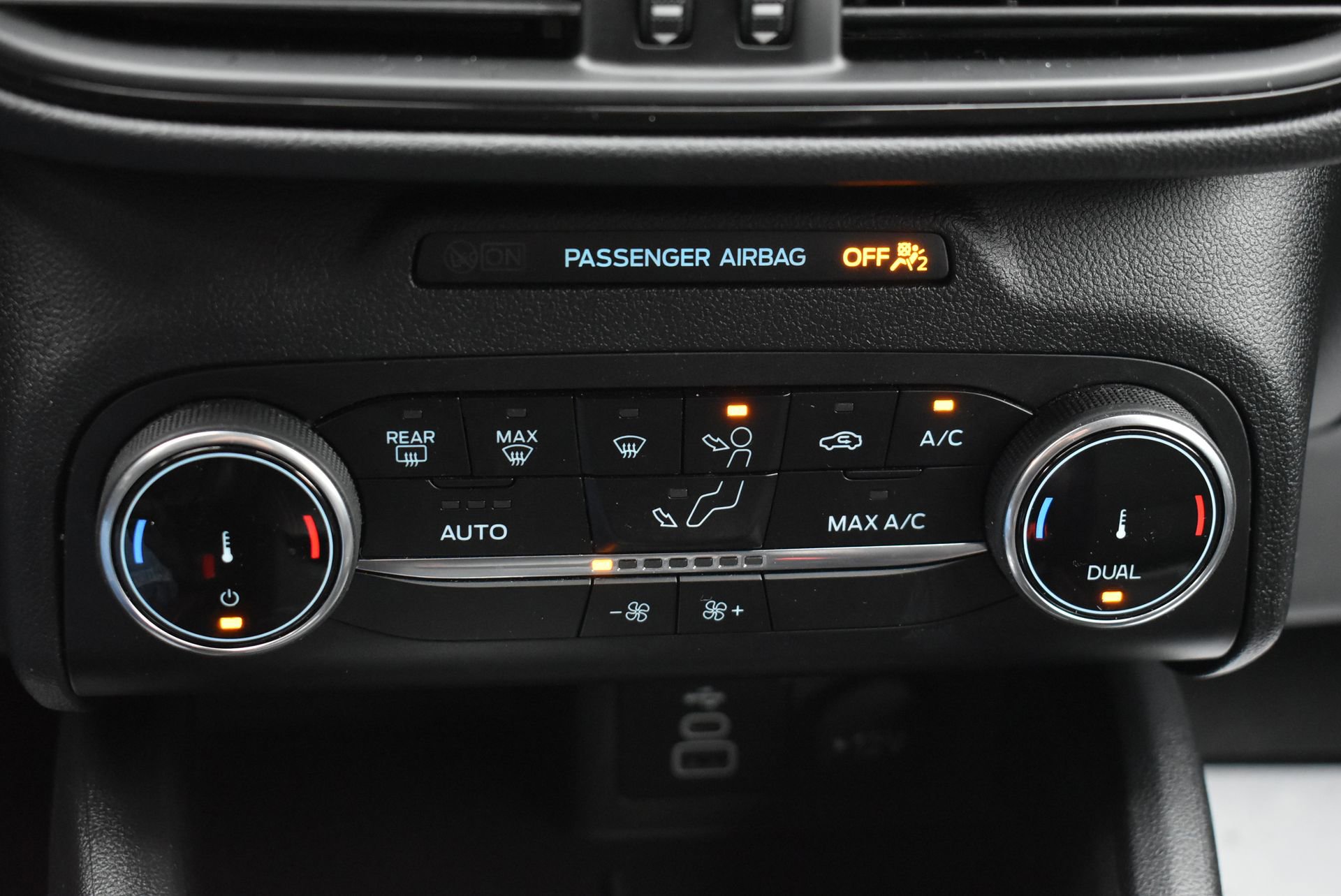 Used 2024 Ford Escape ST-Line FWD image 29