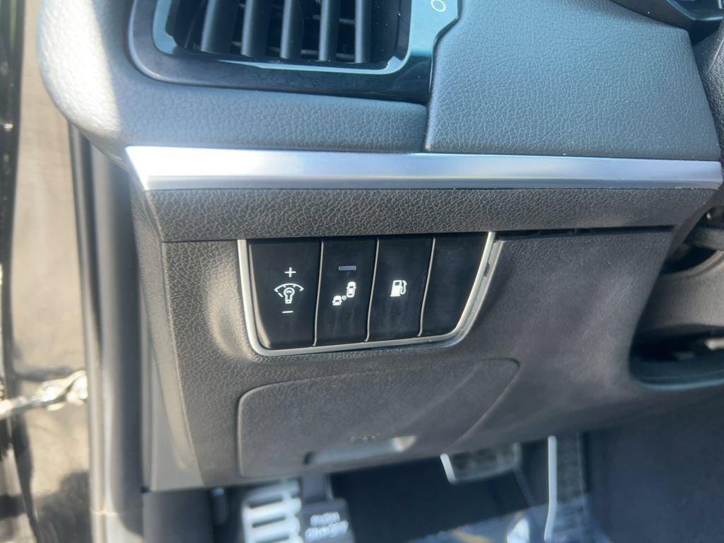 Used 2020 Kia Stinger GT-Line AWD/4WD image 29