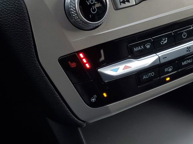 Certified 2022 Ford Explorer XLT w/ Equipment Group 202A image 22