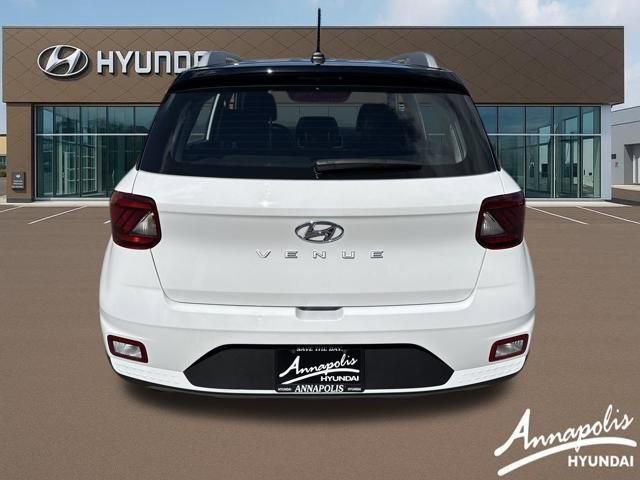 Certified 2023 Hyundai Venue Limited image 4