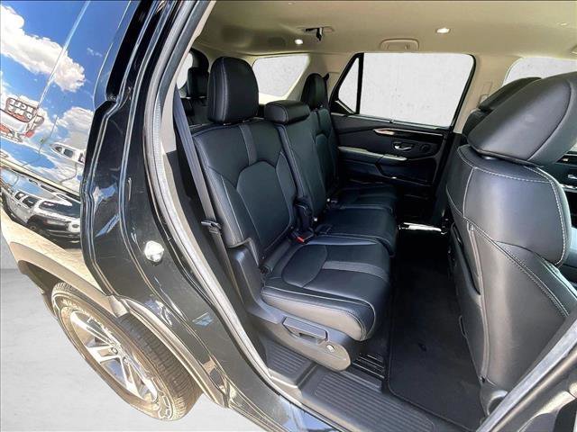 Used 2025 Honda Pilot EX-L image 28