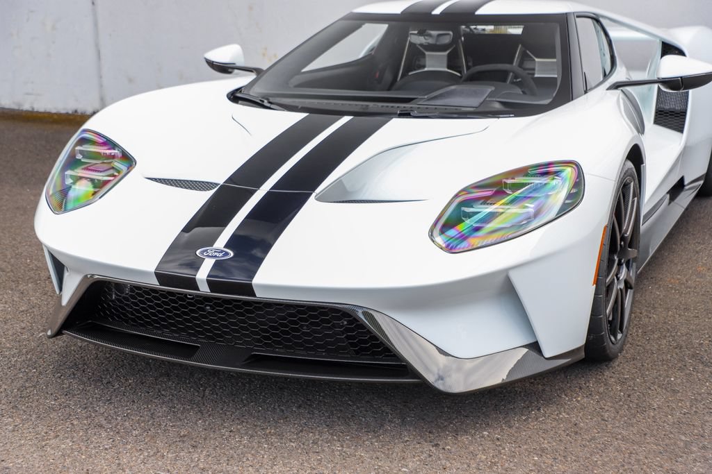 Used 2017 Ford GT RWD image 21