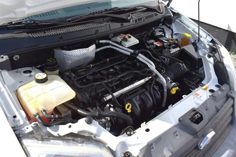 Used 2011 Ford Transit Connect XL FWD image 25