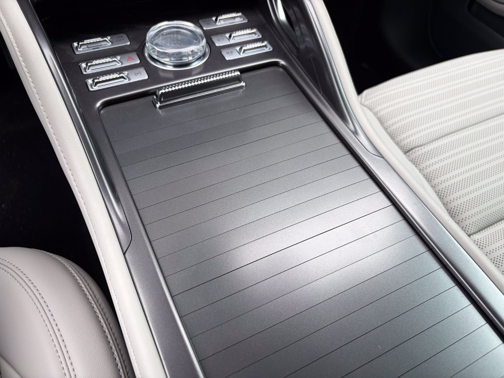 New 2026 Lincoln Nautilus Reserve w/ Jet Appearance Package AWD/4WD image 39