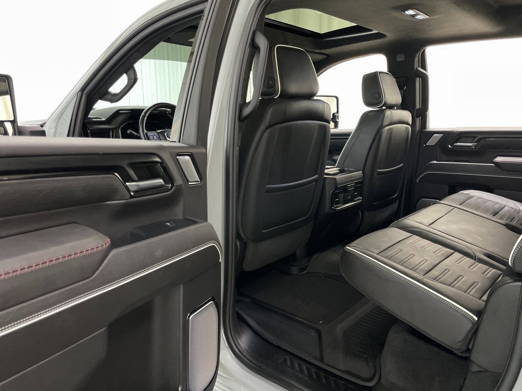 Used 2024 GMC Sierra 2500 AT4X image 49
