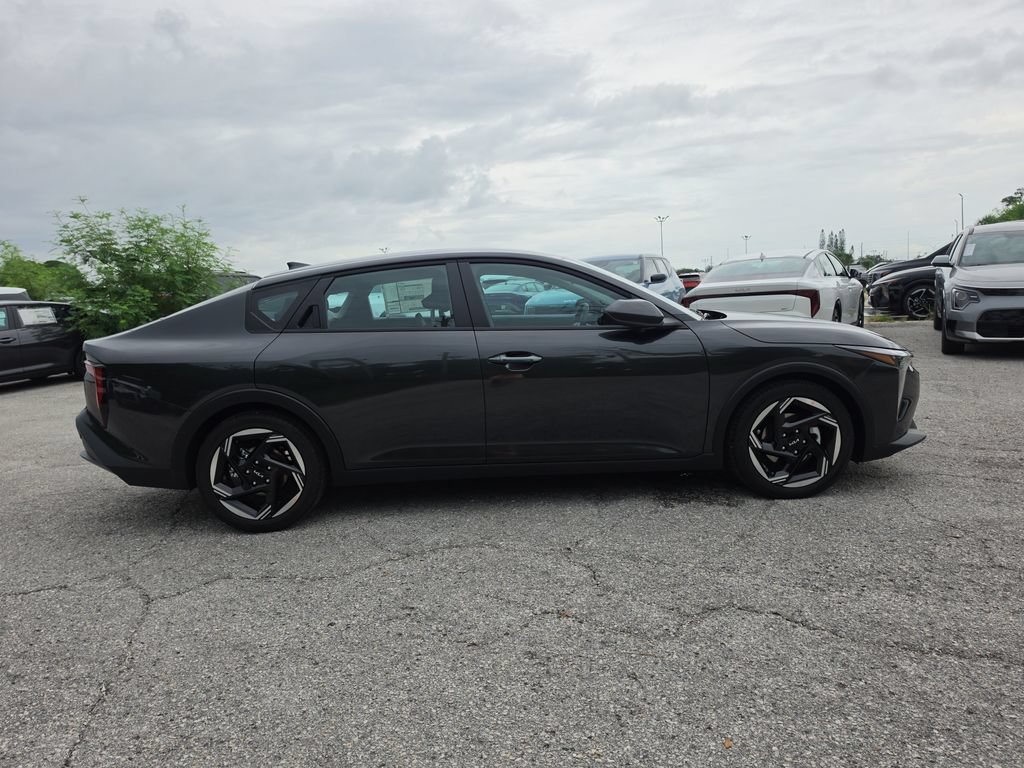 New 2026 Kia K4 EX FWD image 9