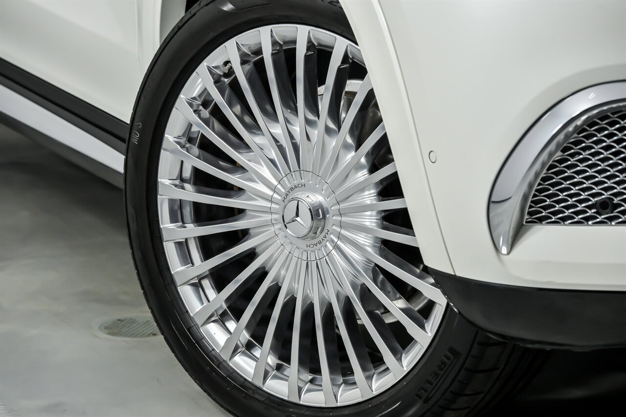 Used 2023 Mercedes-Benz Maybach GLS 600 4MATIC image 4
