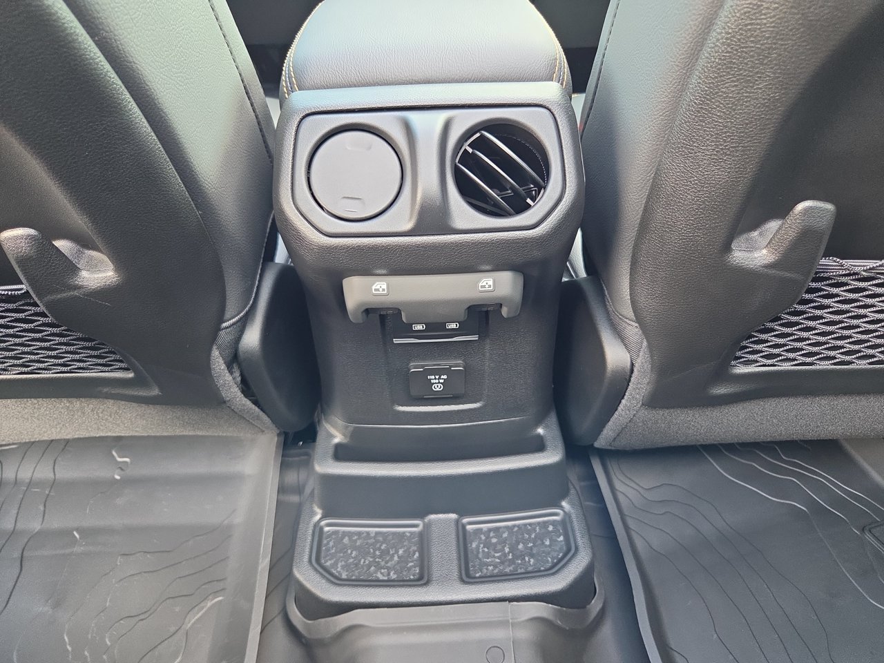 New 2027 Jeep Wrangler Unlimited Sahara AWD/4WD image 20