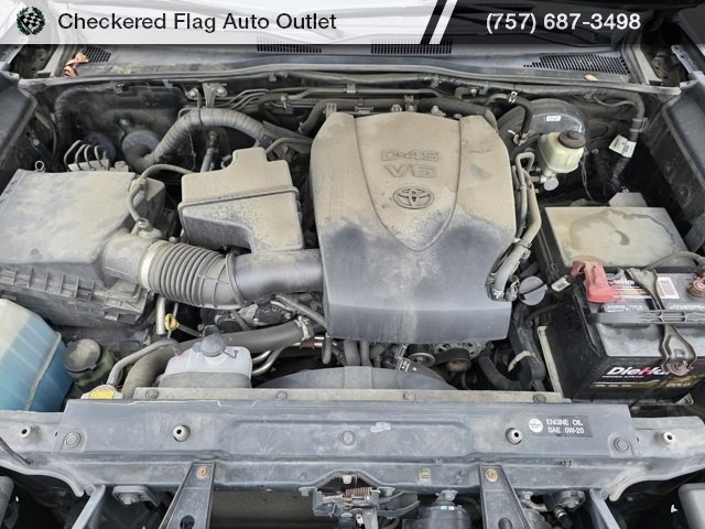 Used 2016 Toyota Tacoma TRD Sport image 15