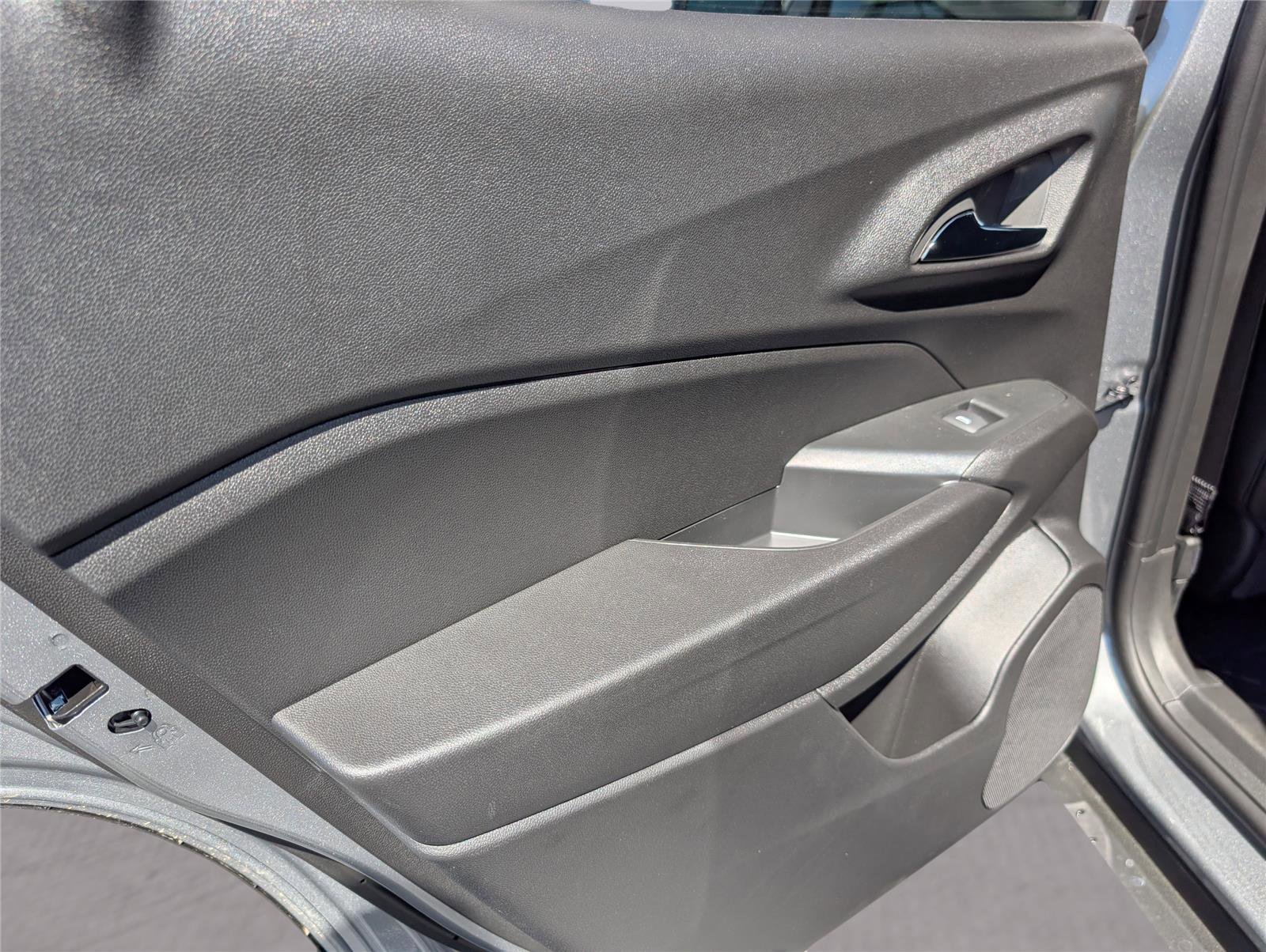 New 2026 Chevrolet Trax RS w/ Sunroof Package image 17