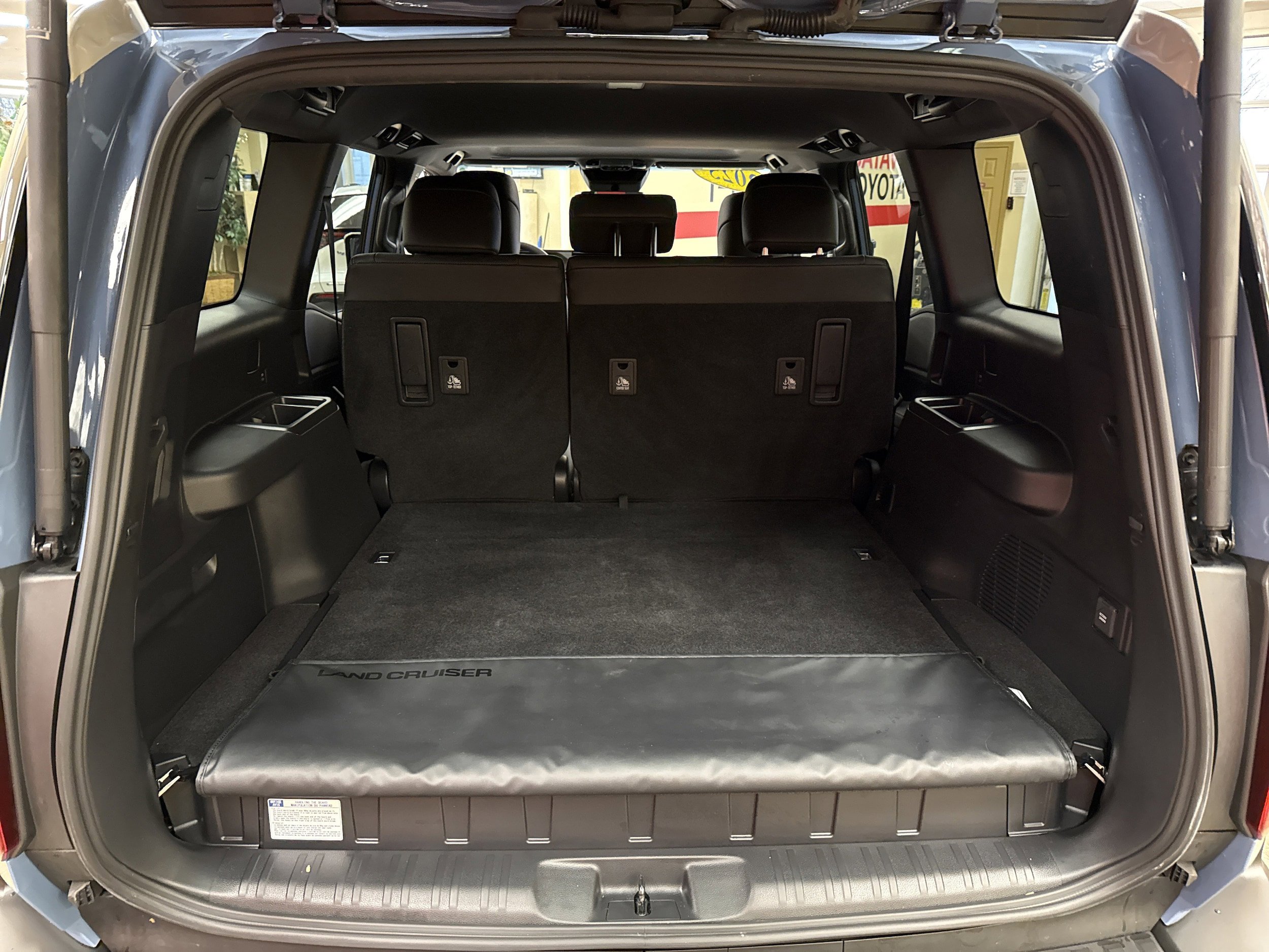 Used 2025 Toyota Land Cruiser w/ Premium Package image 9