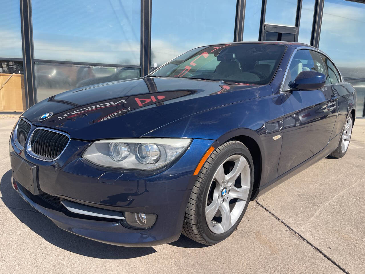 Used 2013 BMW 335i Convertible RWD image 2