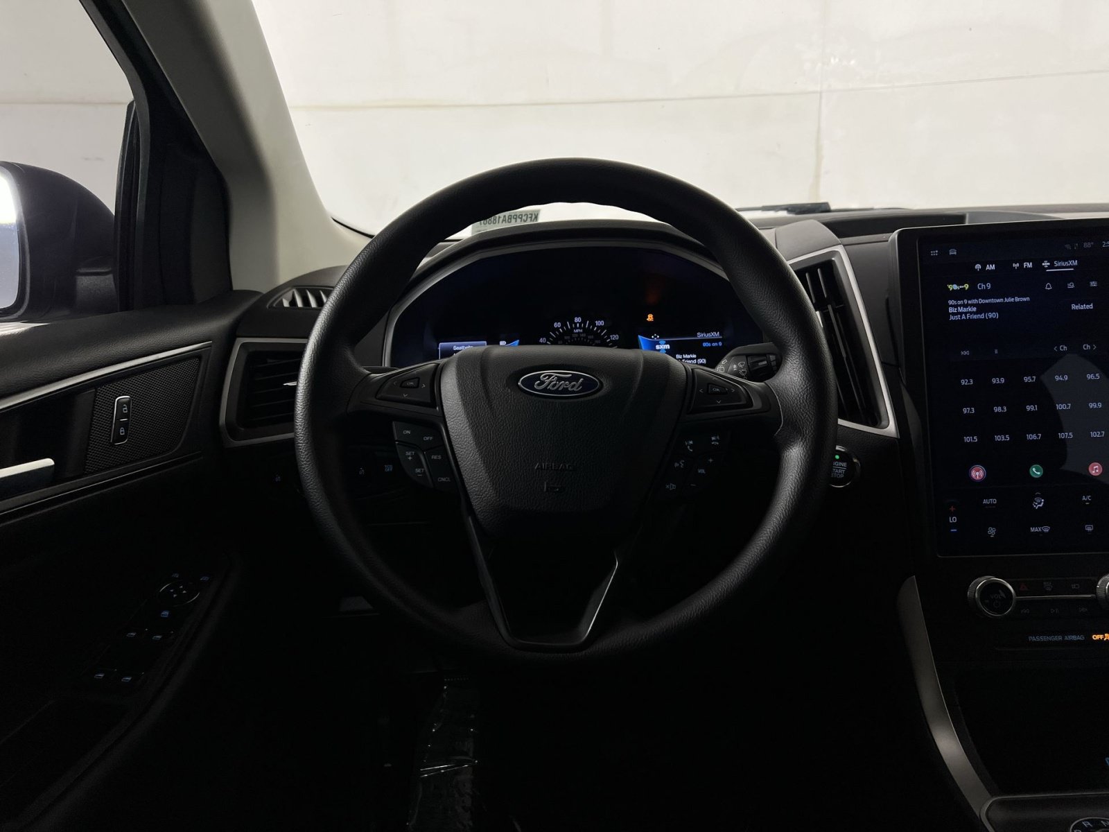 Used 2023 Ford Edge SE AWD/4WD image 16