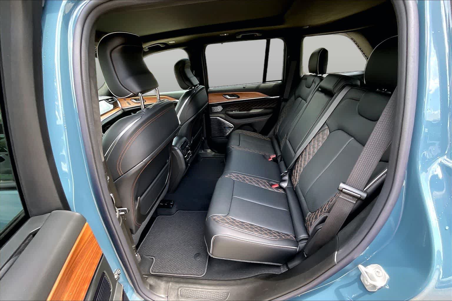 New 2026 Jeep Grand Cherokee Summit AWD/4WD image 21