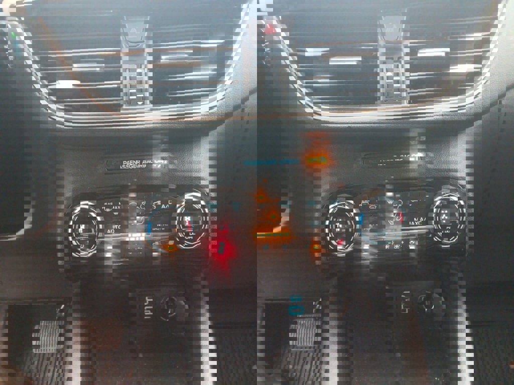 Used 2021 Ford Escape SEL w/ Technology Package image 30