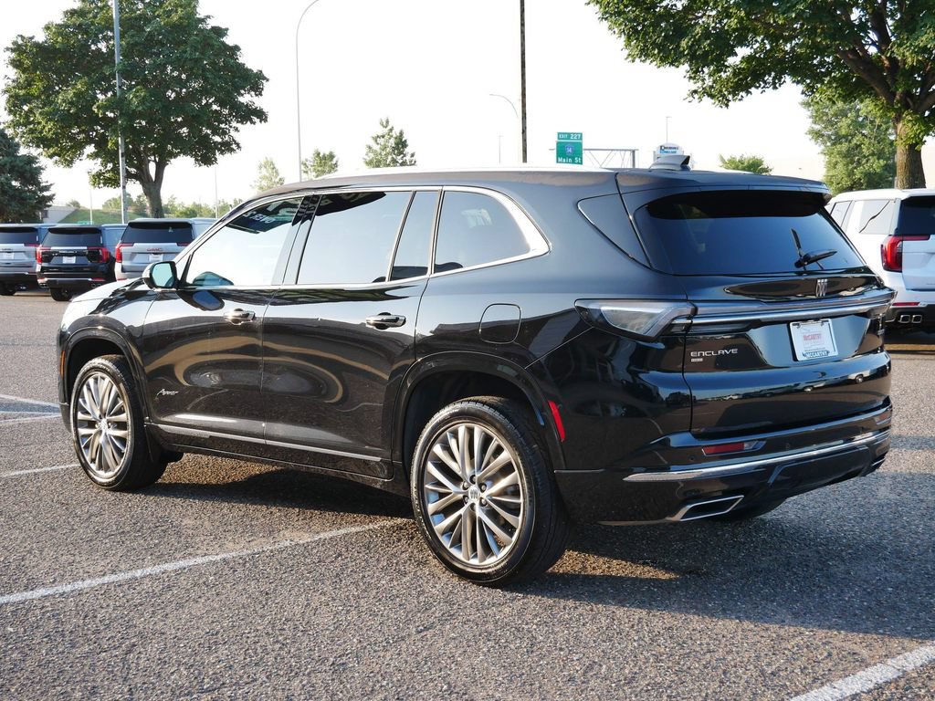 Used 2025 Buick Enclave Avenir w/ Trailering Package, 5000 lbs. AWD/4WD image 7